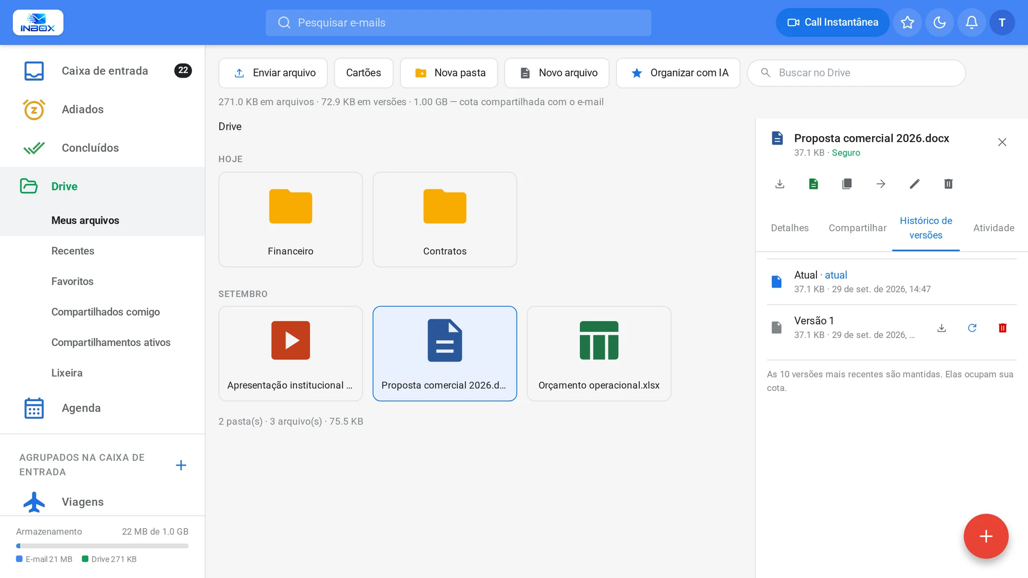 Drive do INBOX em grade, com pastas e arquivos, e o histórico de versões da proposta comercial aberto